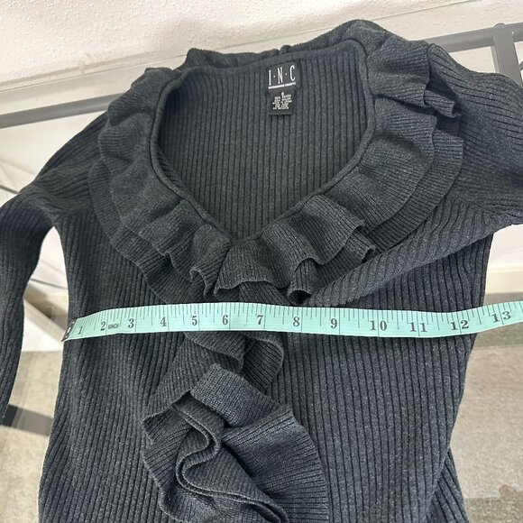 2000's era vintage style ruffle flared sleeve sweater (INC) - Picture 9 of 11